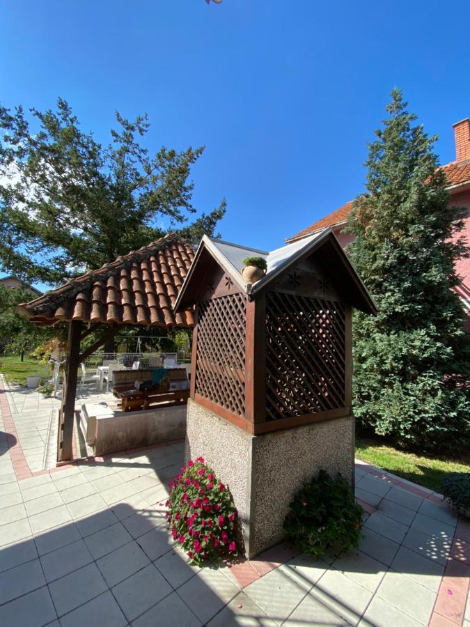Maslina Rooms Smederevo Buitenkant foto