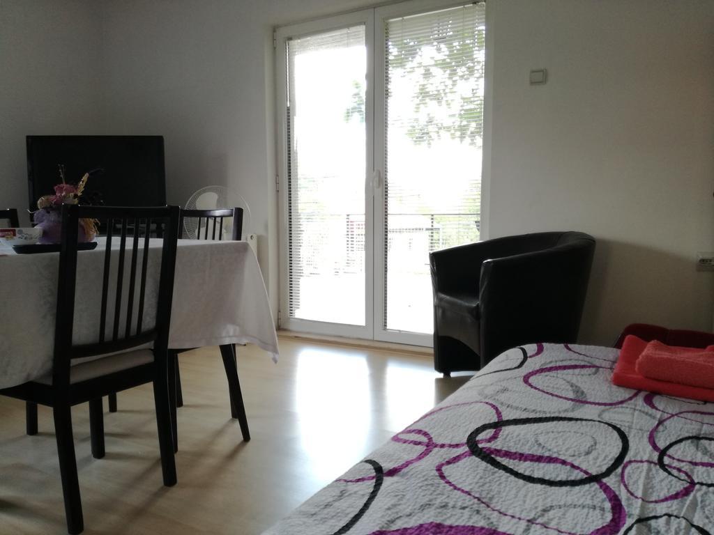 Maslina Rooms Smederevo Buitenkant foto